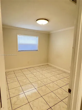 $229,900 | 1471 West 43rd Place, Unit 302, Hialeah, FL 33012
