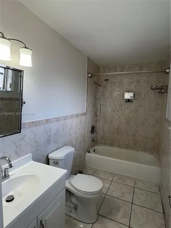 $229,900 | 1471 West 43rd Place, Unit 302, Hialeah, FL 33012