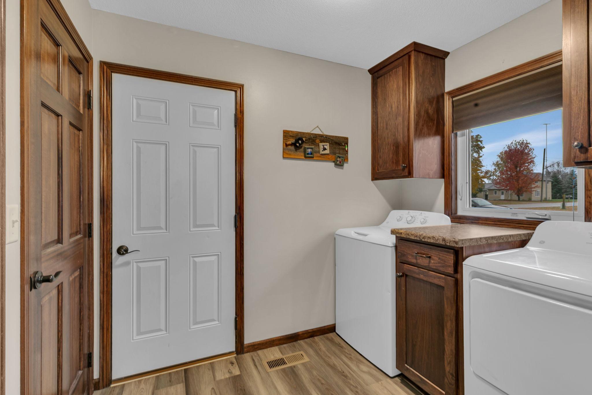 215 Church Street Eden Valley, MN 55329 - Photo 18 of 33