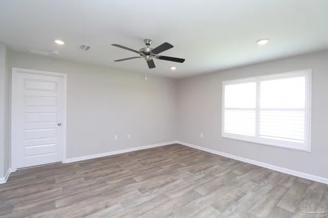 $2,050 | 7524 Oak Lake Boulevard, Pensacola, FL 32526