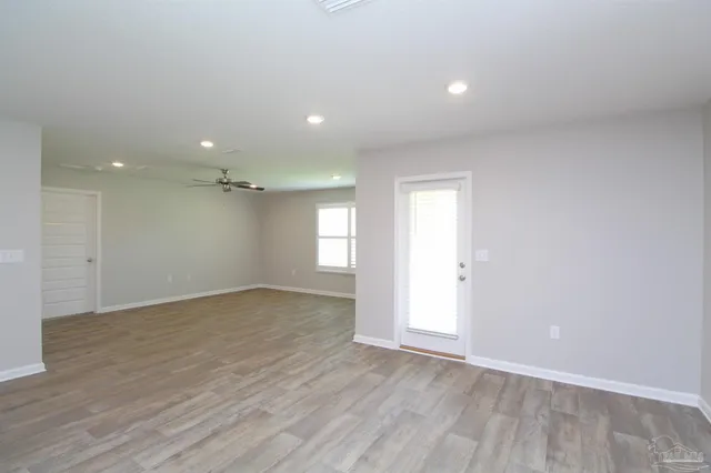 $2,050 | 7524 Oak Lake Boulevard, Pensacola, FL 32526