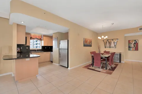 $775,000 | 511 Southeast 5th Avenue, Unit 1217, Fort Lauderdale, FL 33301