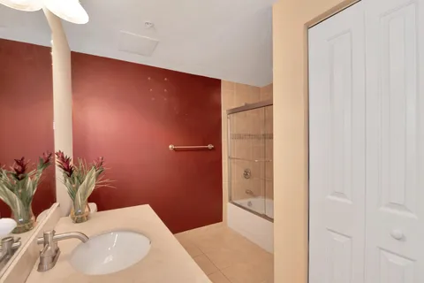 $775,000 | 511 Southeast 5th Avenue, Unit 1217, Fort Lauderdale, FL 33301