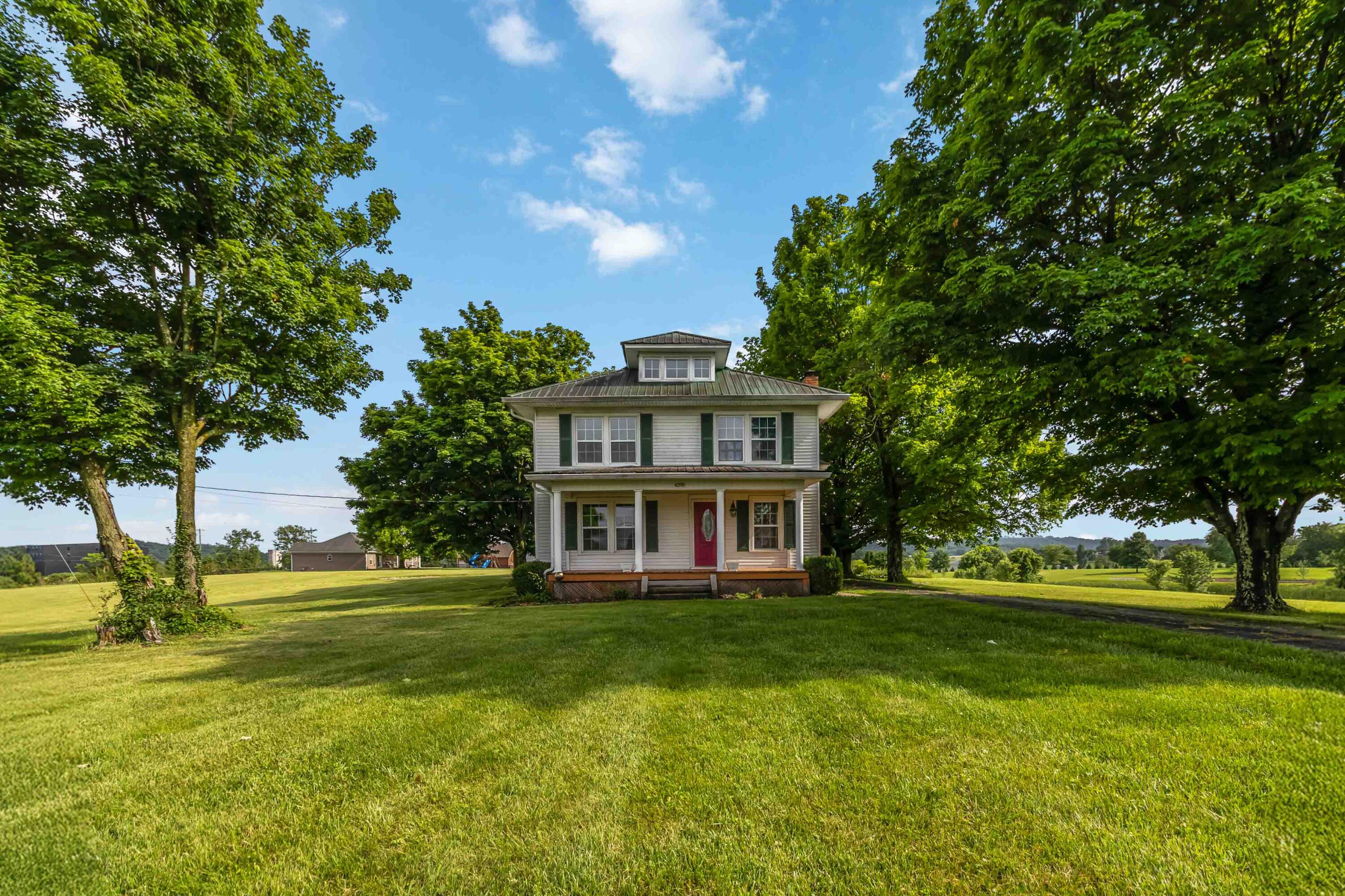4295 Lebanon Road Danville, KY 40422 - Photo 2 of 29 001
