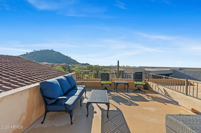 $1,900,000 | 8461 East Red Hawk Circle, Mesa, AZ 85207