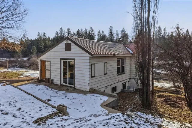 $285,000 | 25315 North North Road, Colbert, WA 99005