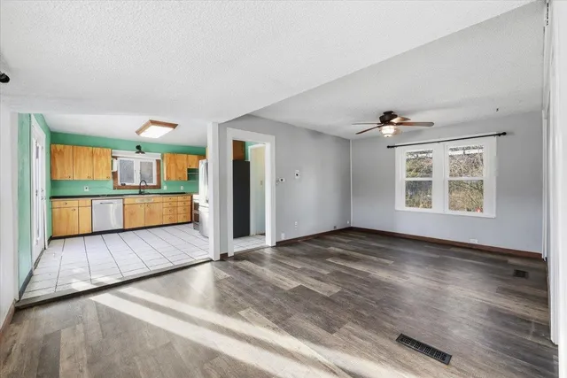 $285,000 | 25315 North North Road, Colbert, WA 99005