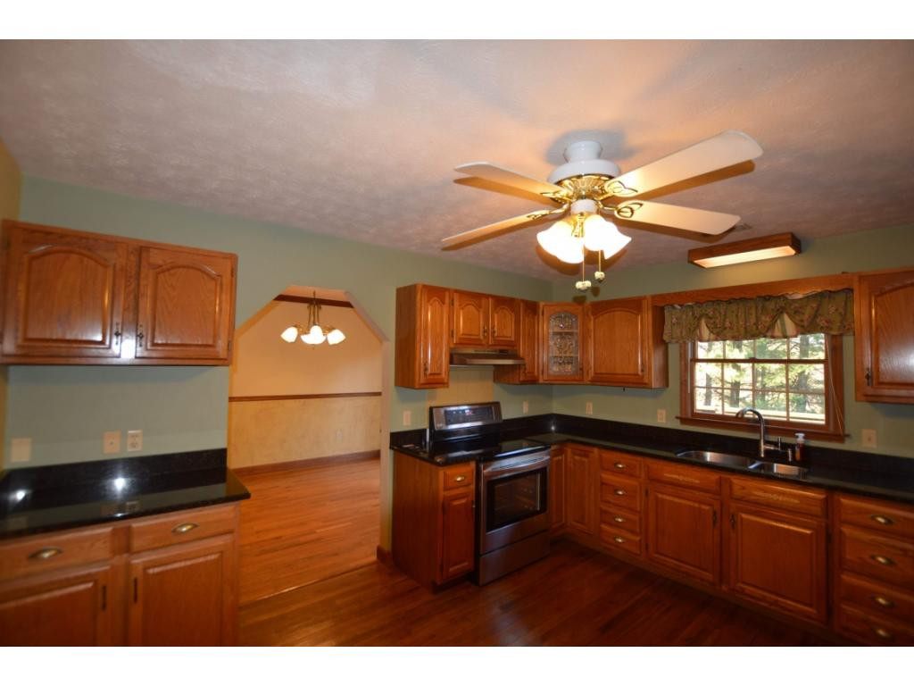 188 Ramey Road Bristol, TN 37620 - Photo 14 of 31 Photo 14