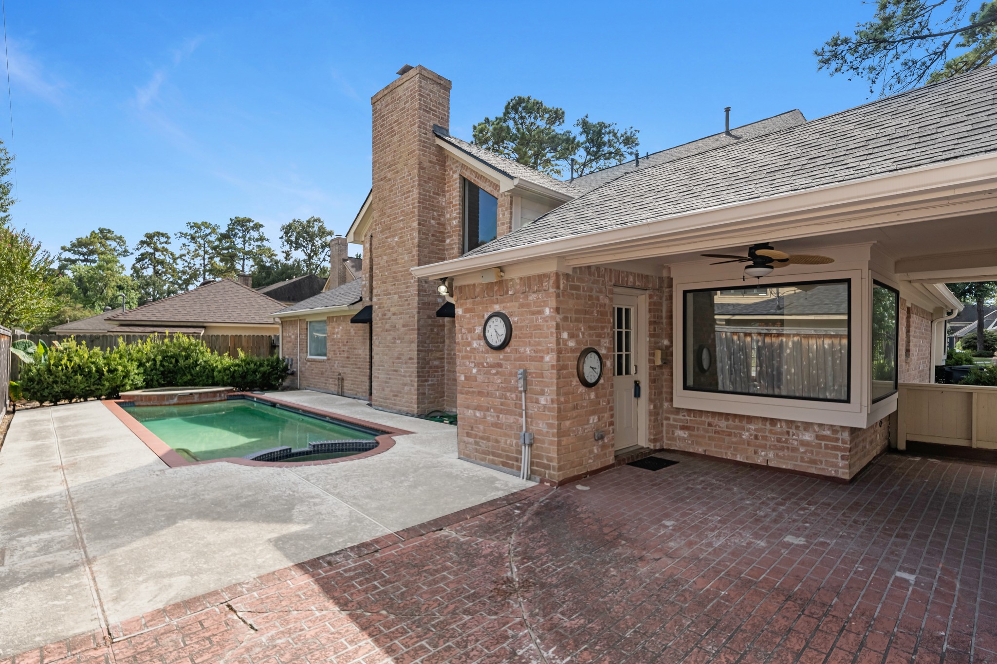 16114 Kempton Park Drive Spring, TX 77379 - Photo 3 of 22 a front view of a house with a yard and garage