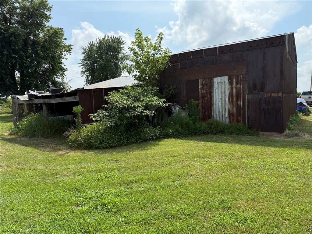 19292 Spg Hl Road Sumner, IL 62466 - Photo 6 of 22