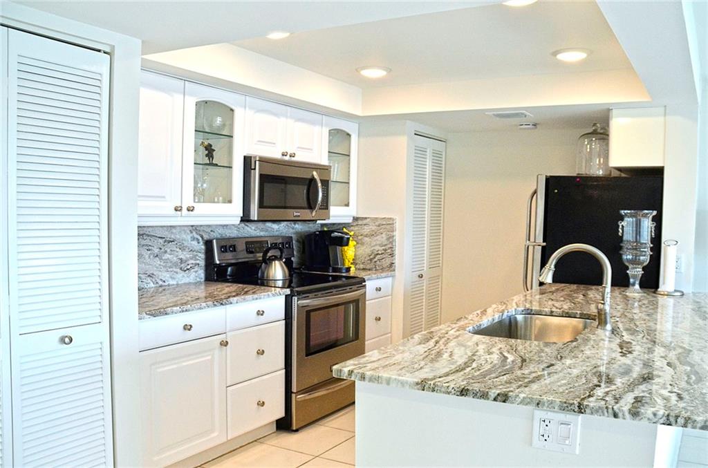 5599 Northeast Gulfstream Way, Unit 5599 Stuart, FL 34996 - Photo 6 of 19