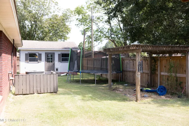 $299,900 | 403 Bristol Avenue, New Albany, MS 38652