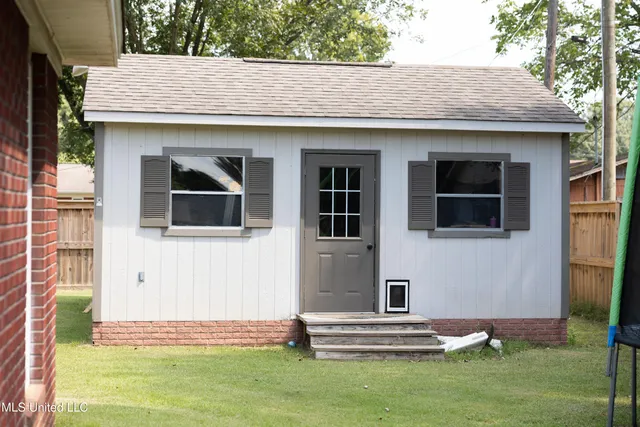 $299,900 | 403 Bristol Avenue, New Albany, MS 38652