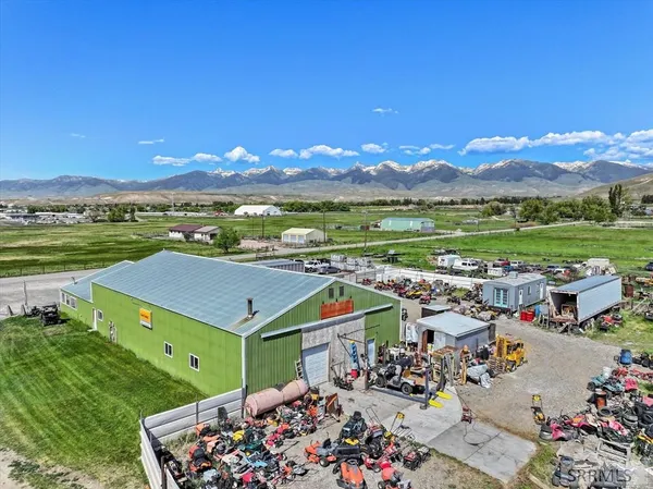 $1,250,000 | 5 Demick Lane, Salmon, ID 83467