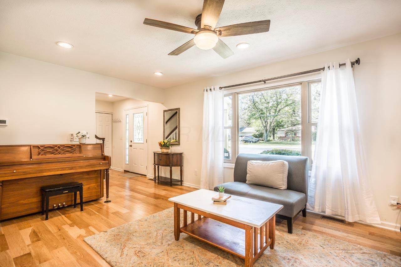 5602 Linworth Road Columbus, OH 43235 - Photo 8 of 38 Gallery Image 8