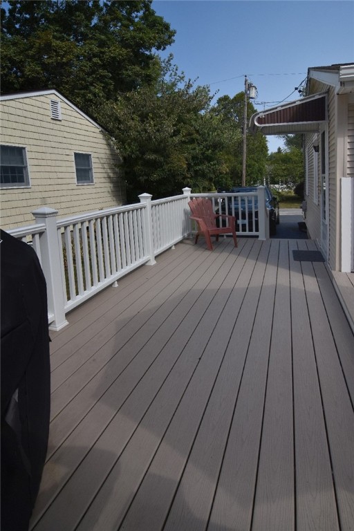 52 Woodridge Road Narragansett, RI 02882 - Photo 32 of 38 Gallery Image 32