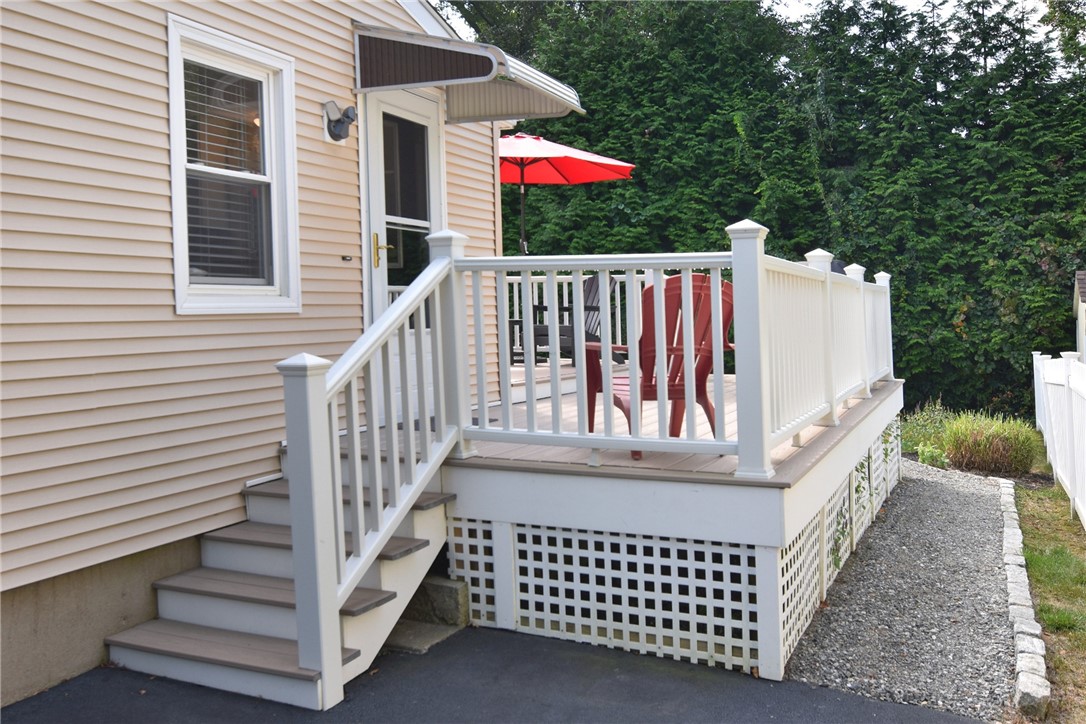 52 Woodridge Road Narragansett, RI 02882 - Photo 33 of 38 Gallery Image 33