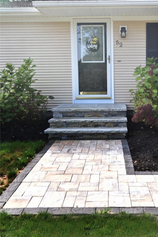 52 Woodridge Road Narragansett, RI 02882 - Photo 34 of 38 Gallery Image 34