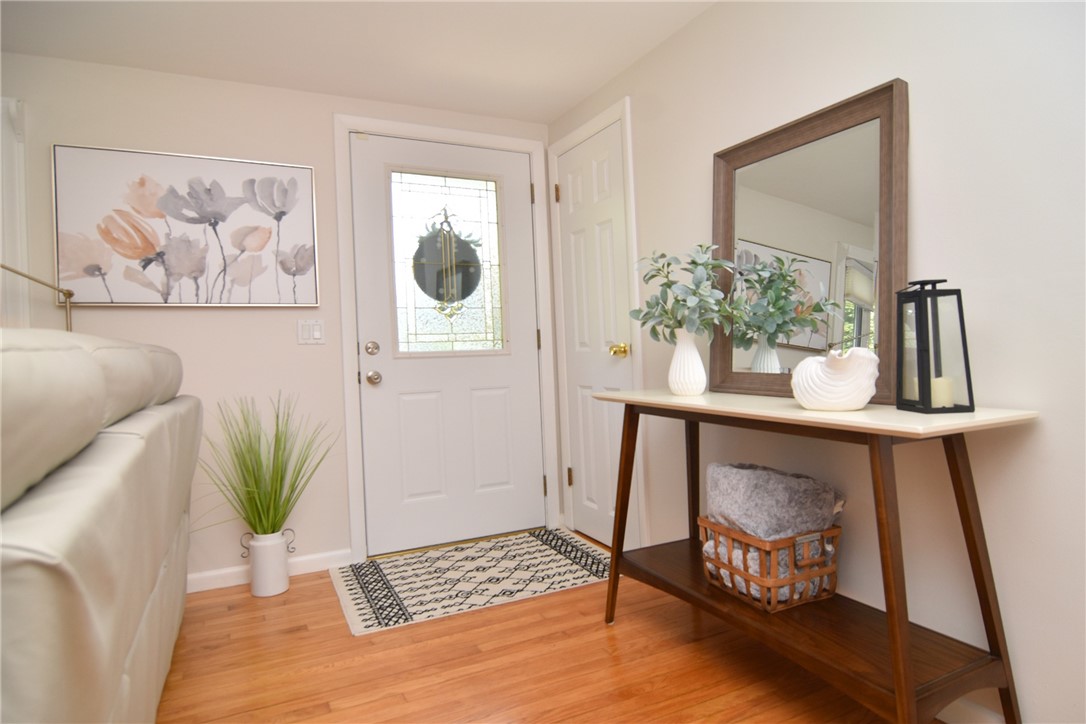 52 Woodridge Road Narragansett, RI 02882 - Photo 9 of 38 Gallery Image 9
