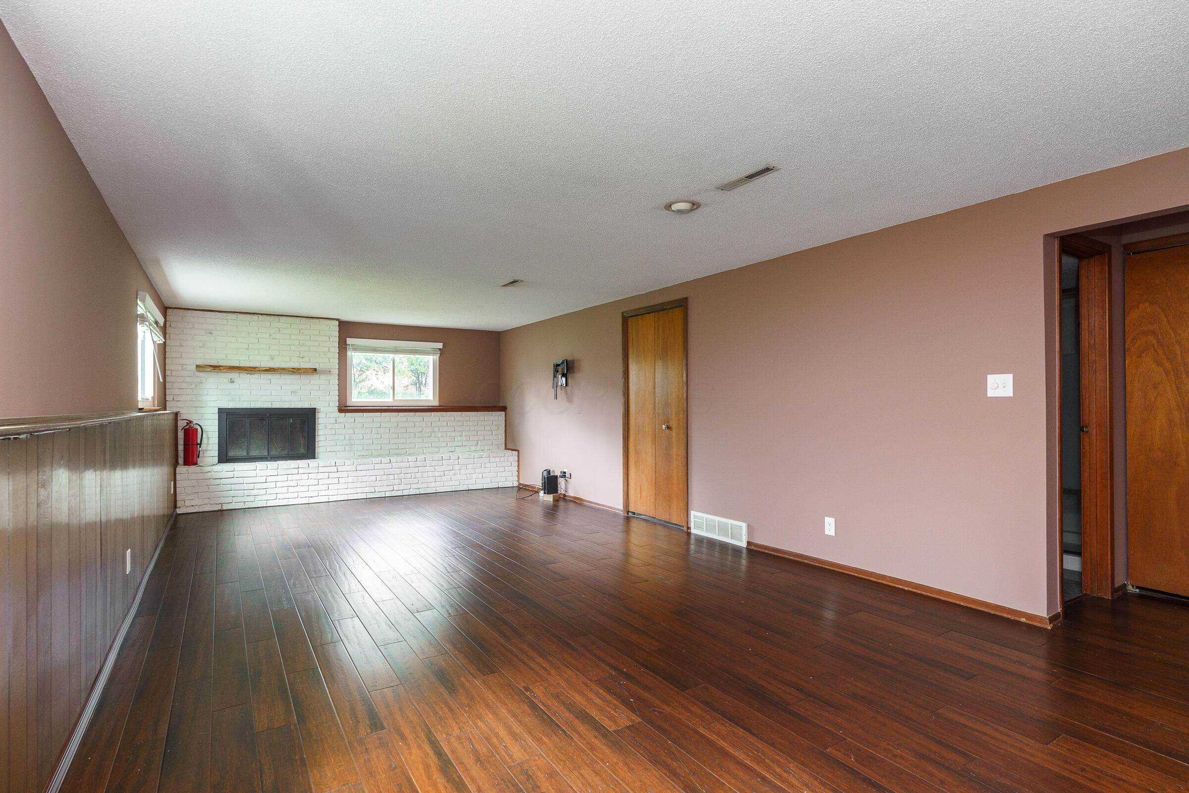 2126 Trent Road Columbus, OH 43229 - Photo 20 of 28 2126 Trent Rd-10