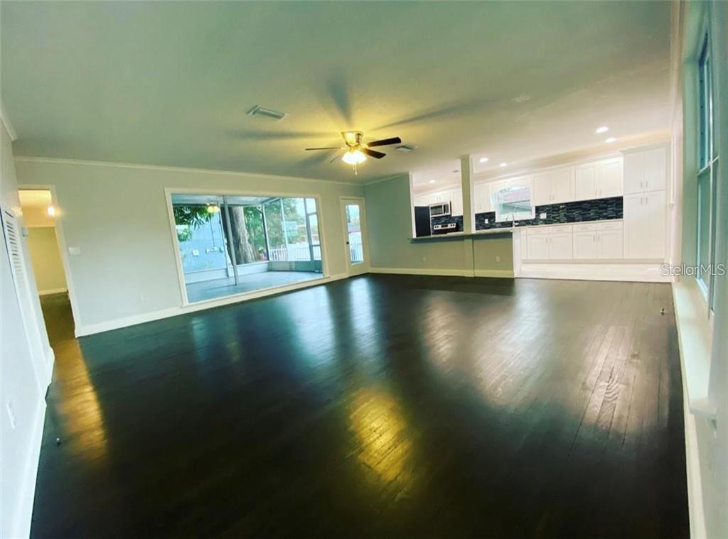 16 Jeff Road Largo, FL 33774 - Photo 3 of 17