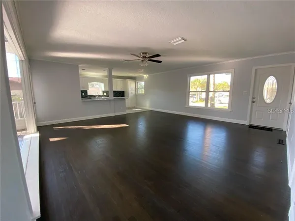 $2,975 | 16 Jeff Road, Largo, FL 33774