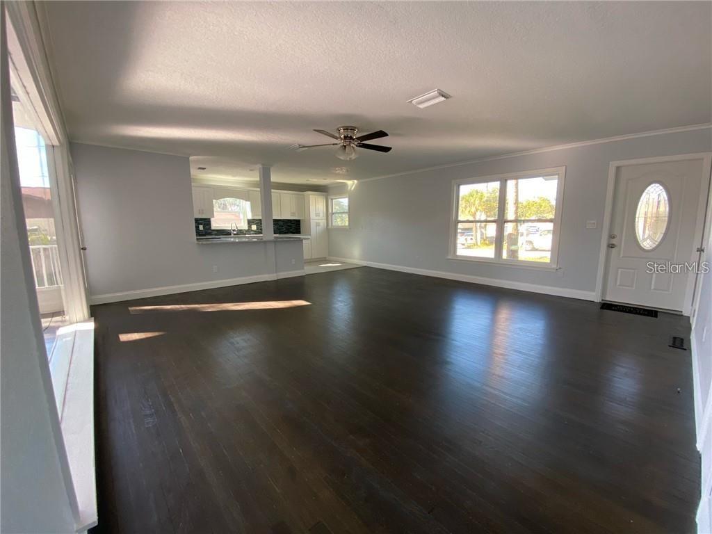 16 Jeff Road Largo, FL 33774 - Photo 5 of 17