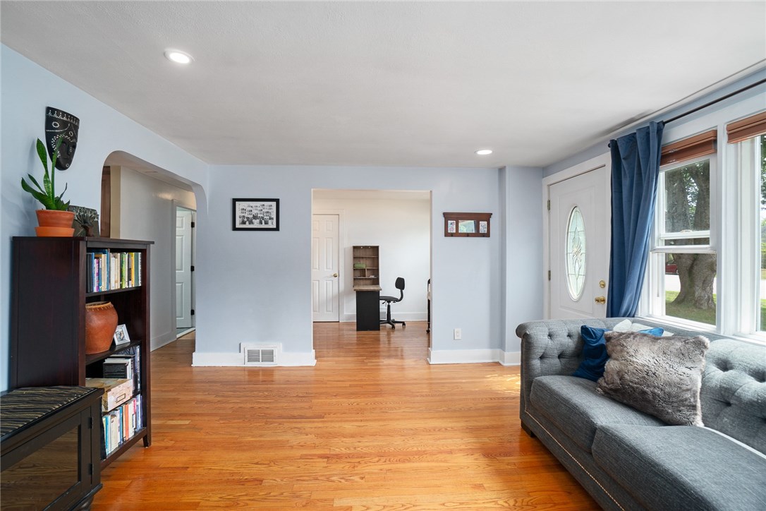 6 Sherbrooke Road Barrington, RI 02806 - Photo 18 of 41