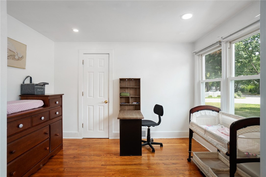 6 Sherbrooke Road Barrington, RI 02806 - Photo 19 of 41