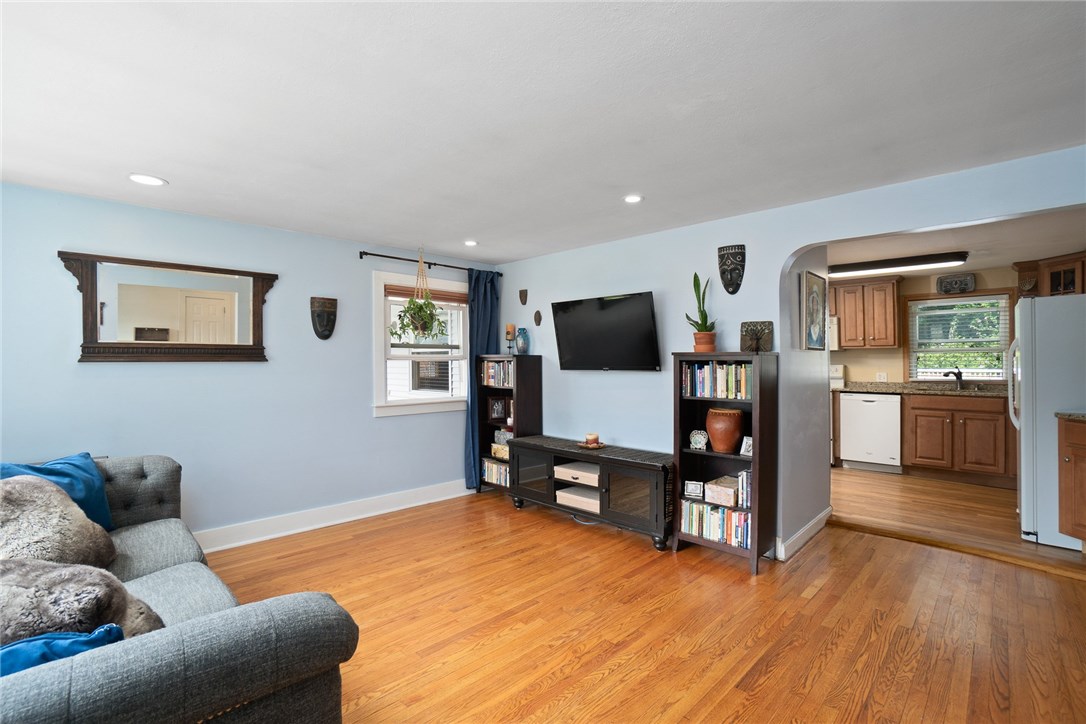 6 Sherbrooke Road Barrington, RI 02806 - Photo 21 of 41