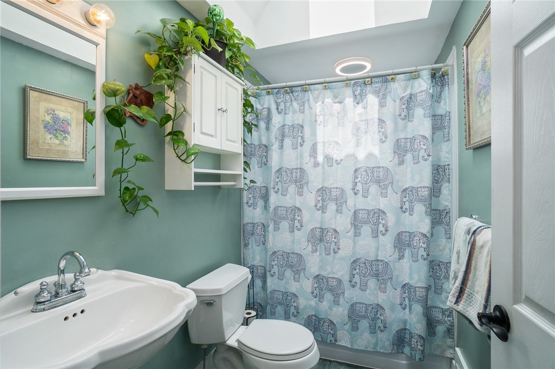 6 Sherbrooke Road Barrington, RI 02806 - Photo 22 of 41