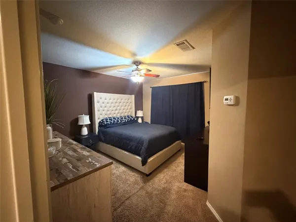 $300,000 | 2742 Olympic Park Drive, Grand Prairie, TX 75050