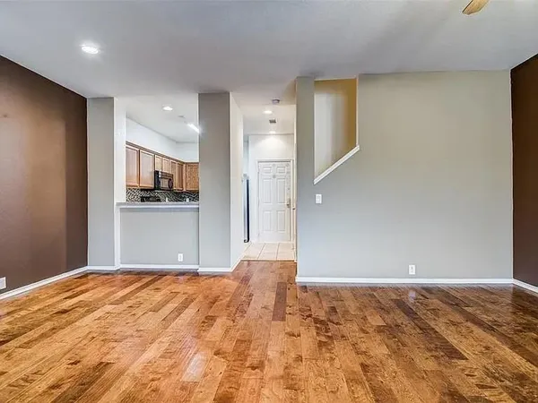 $300,000 | 2742 Olympic Park Drive, Grand Prairie, TX 75050