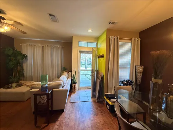$300,000 | 2742 Olympic Park Drive, Grand Prairie, TX 75050