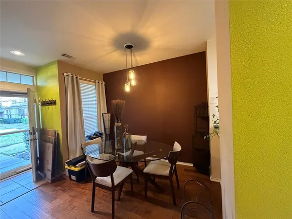 $300,000 | 2742 Olympic Park Drive, Grand Prairie, TX 75050