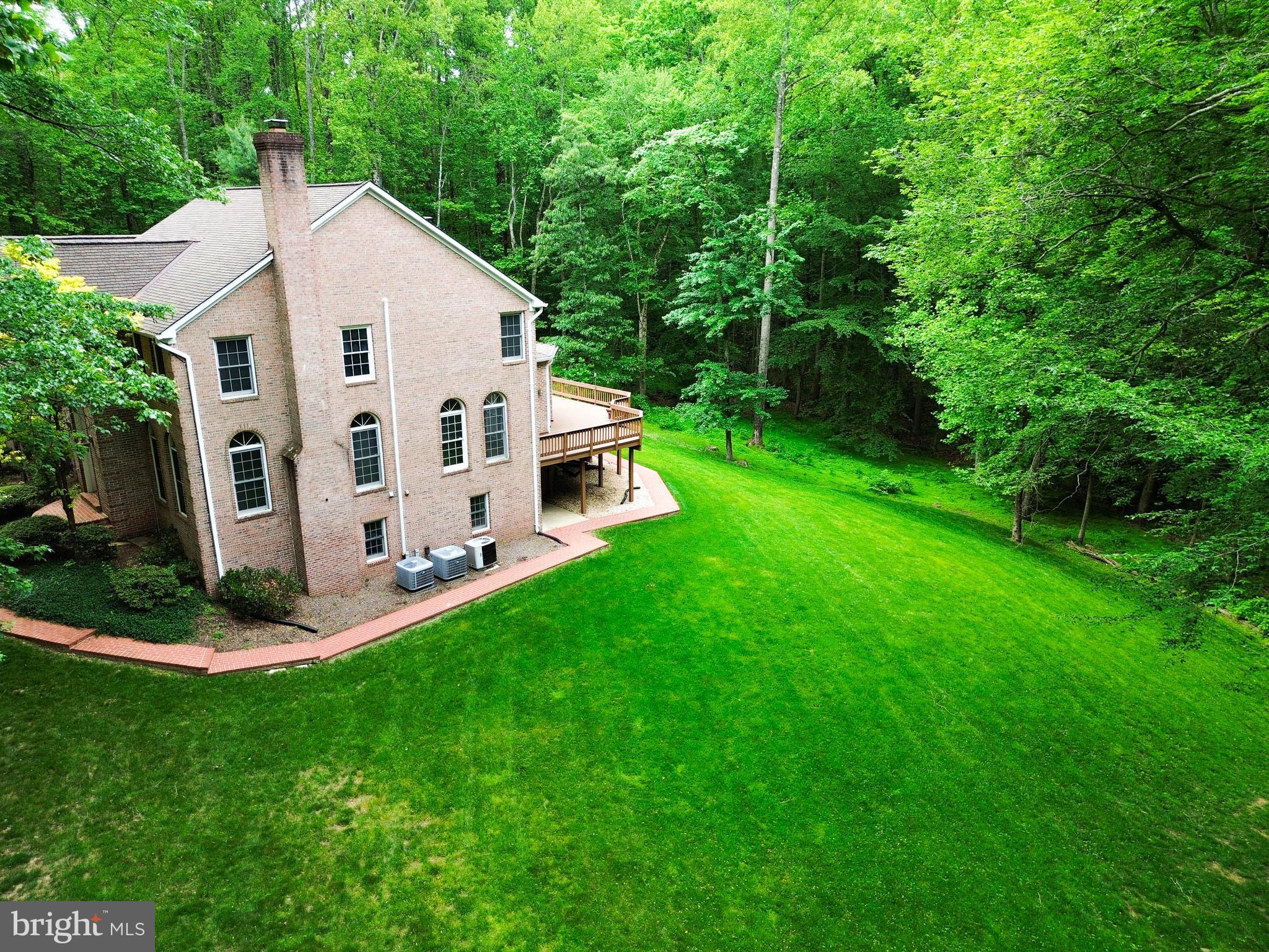 6612 Colchester Road Clifton, VA 20124 - Photo 81 of 93 Huge Side Yard