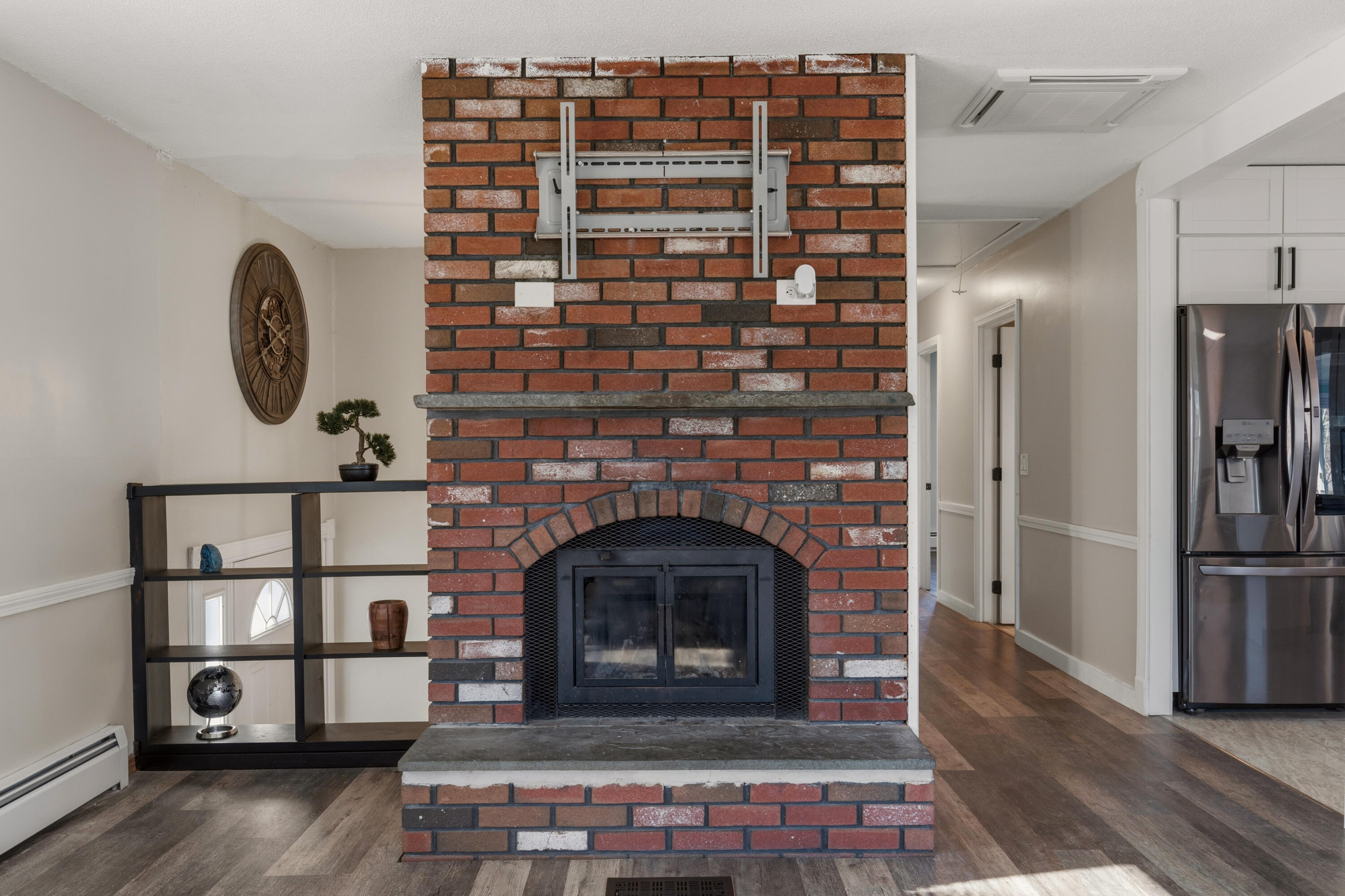 15 Wendy Way Saco, ME 04072 - Photo 6 of 63 15 wendy way saco me 04072 usa-018