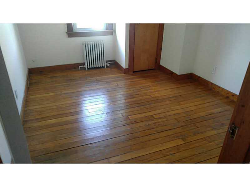 1134 East Main Road Middletown, RI 02842 - Photo 6 of 7 Exterior Front.