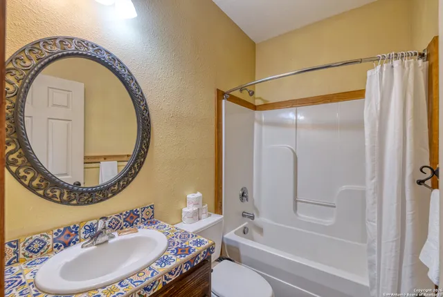 $230,000 | 23525 Us Highway 83, Unit 301, Concan, TX 78838