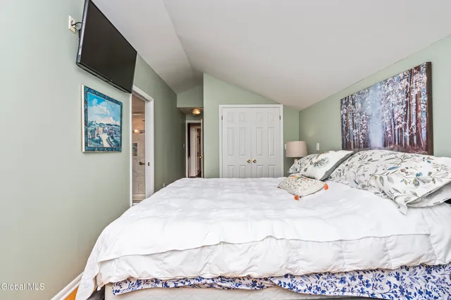 $525,000 | 48 Delmar Place, Bethlehem, NY 12054