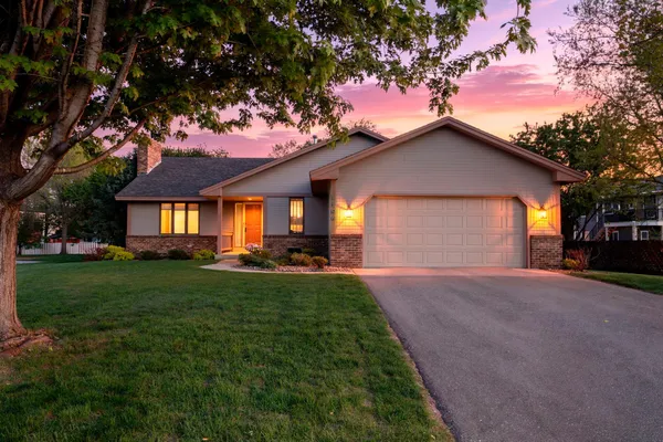 $475,000 | 1286 Limestone Drive, Shakopee, MN 55379