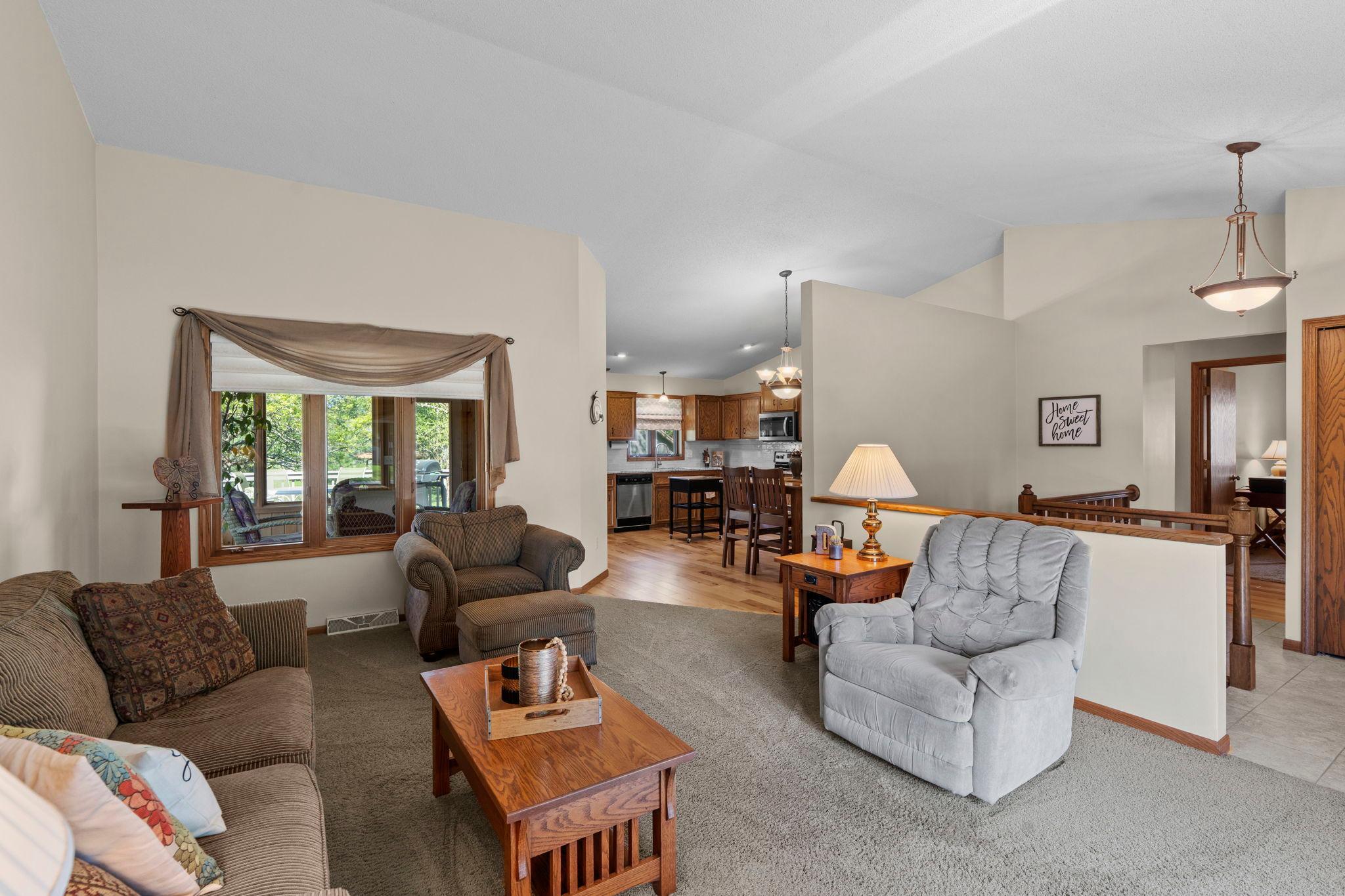 1286 Limestone Drive Shakopee, MN 55379 - Photo 11 of 70