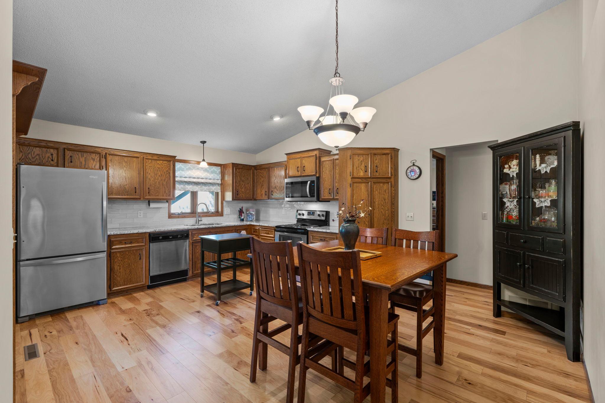 1286 Limestone Drive Shakopee, MN 55379 - Photo 12 of 70