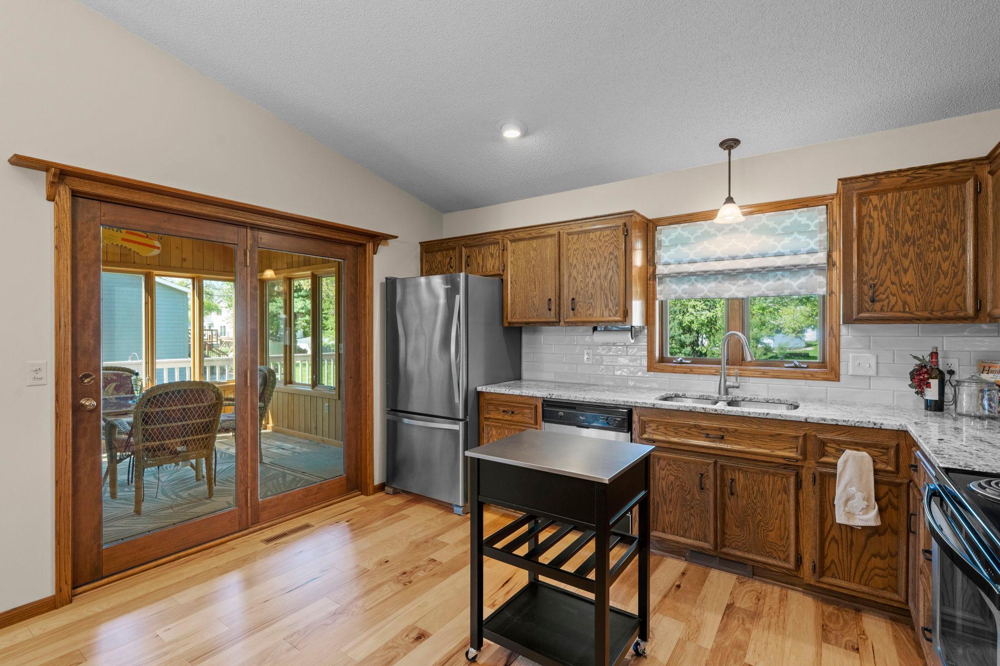 1286 Limestone Drive Shakopee, MN 55379 - Photo 16 of 70