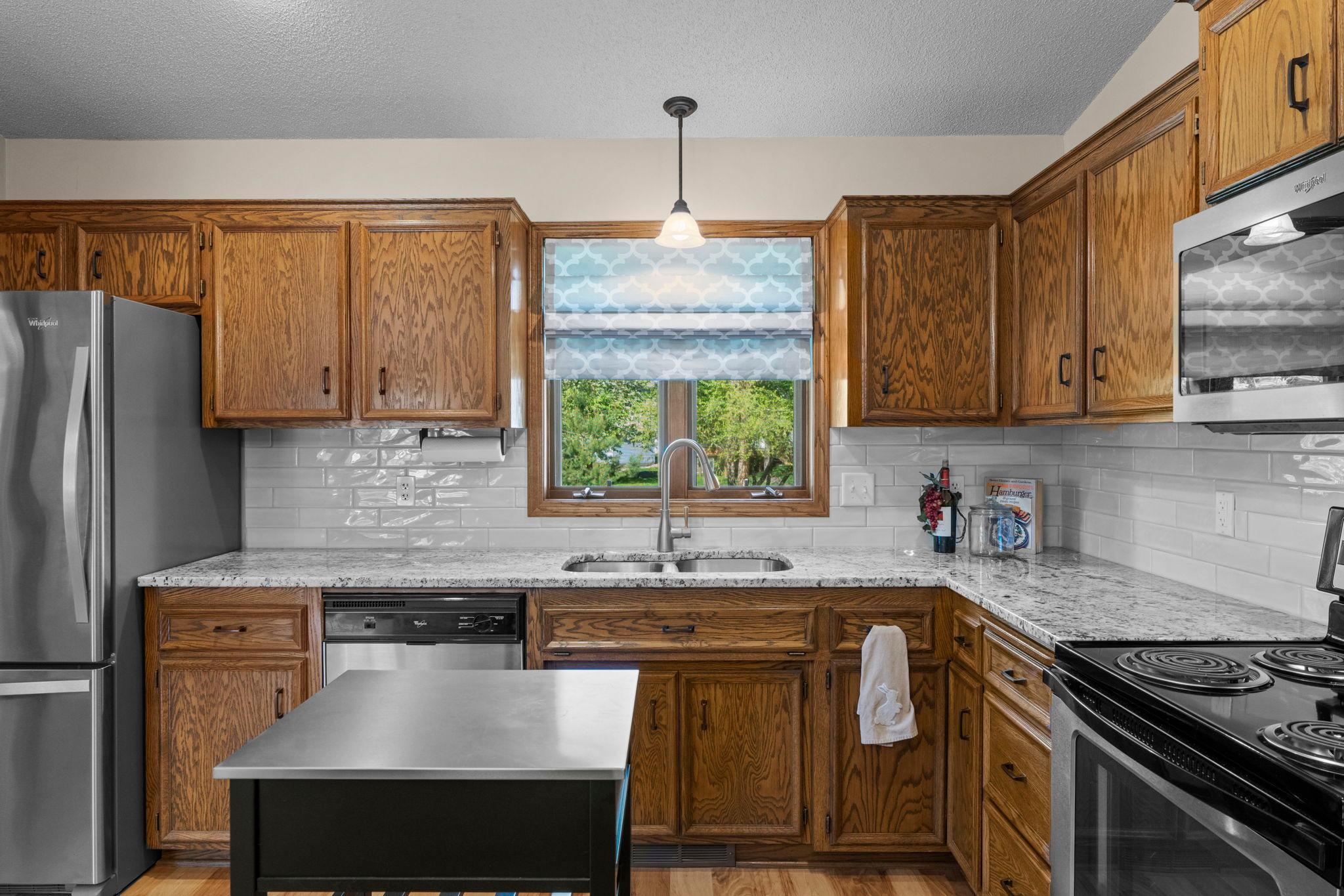 1286 Limestone Drive Shakopee, MN 55379 - Photo 17 of 70