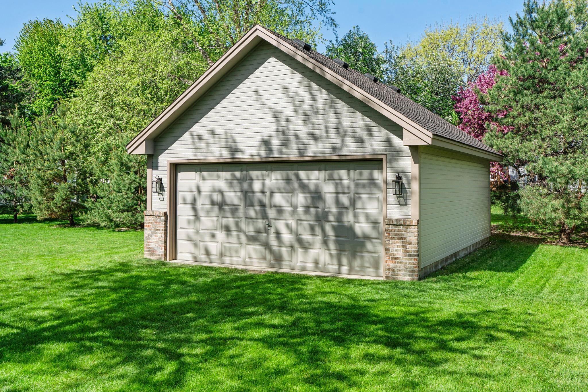 1286 Limestone Drive Shakopee, MN 55379 - Photo 3 of 70