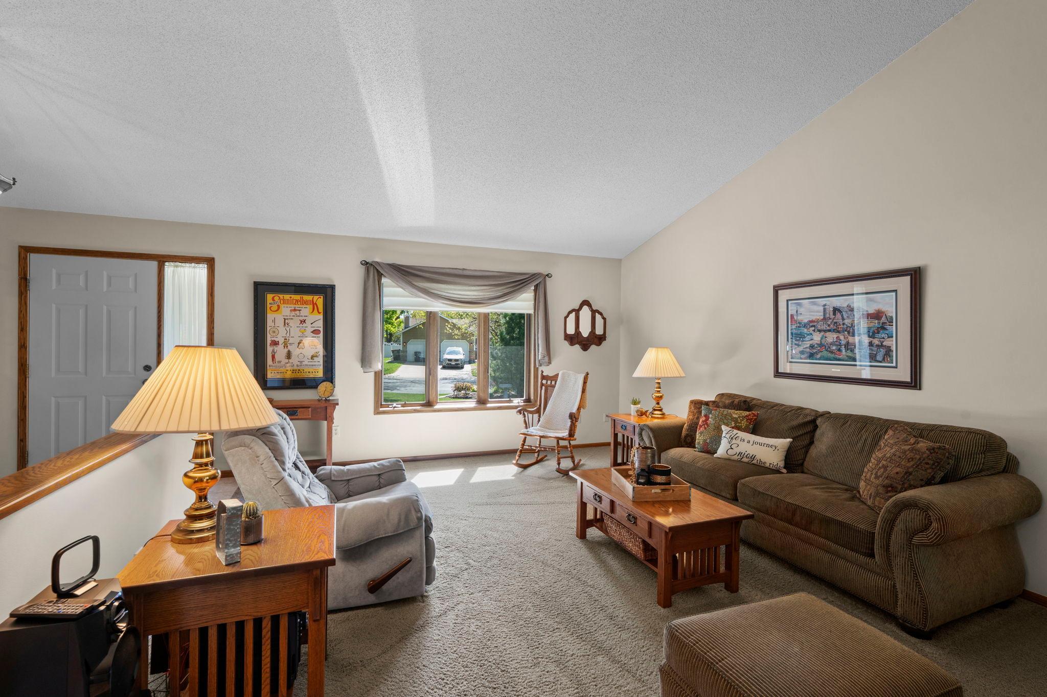 1286 Limestone Drive Shakopee, MN 55379 - Photo 8 of 70