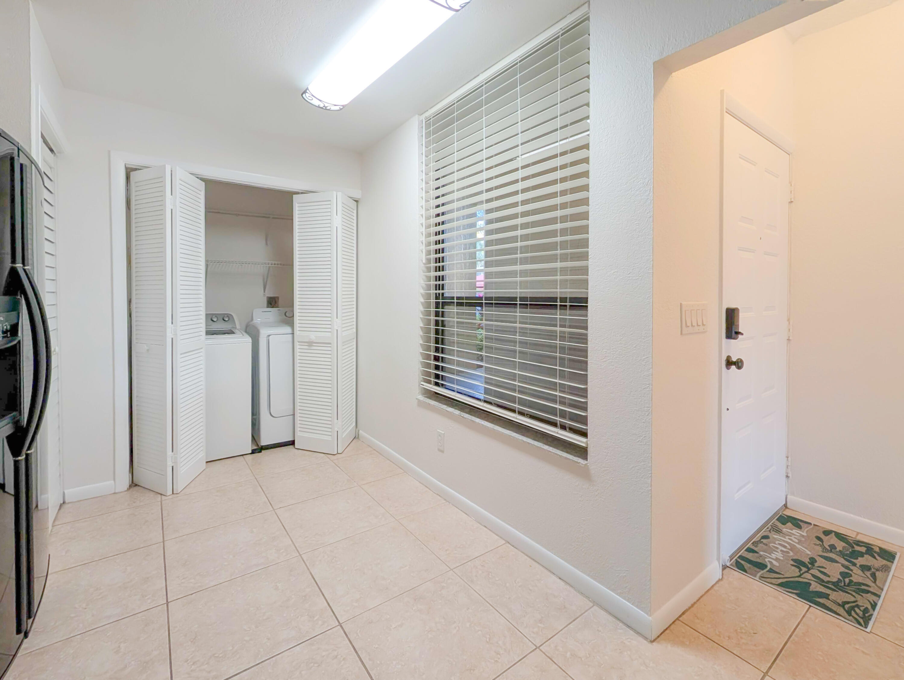 7535 La Paz Boulevard, Unit 107 Boca Raton, FL 33433 - Photo 4 of 28 1000015548-2