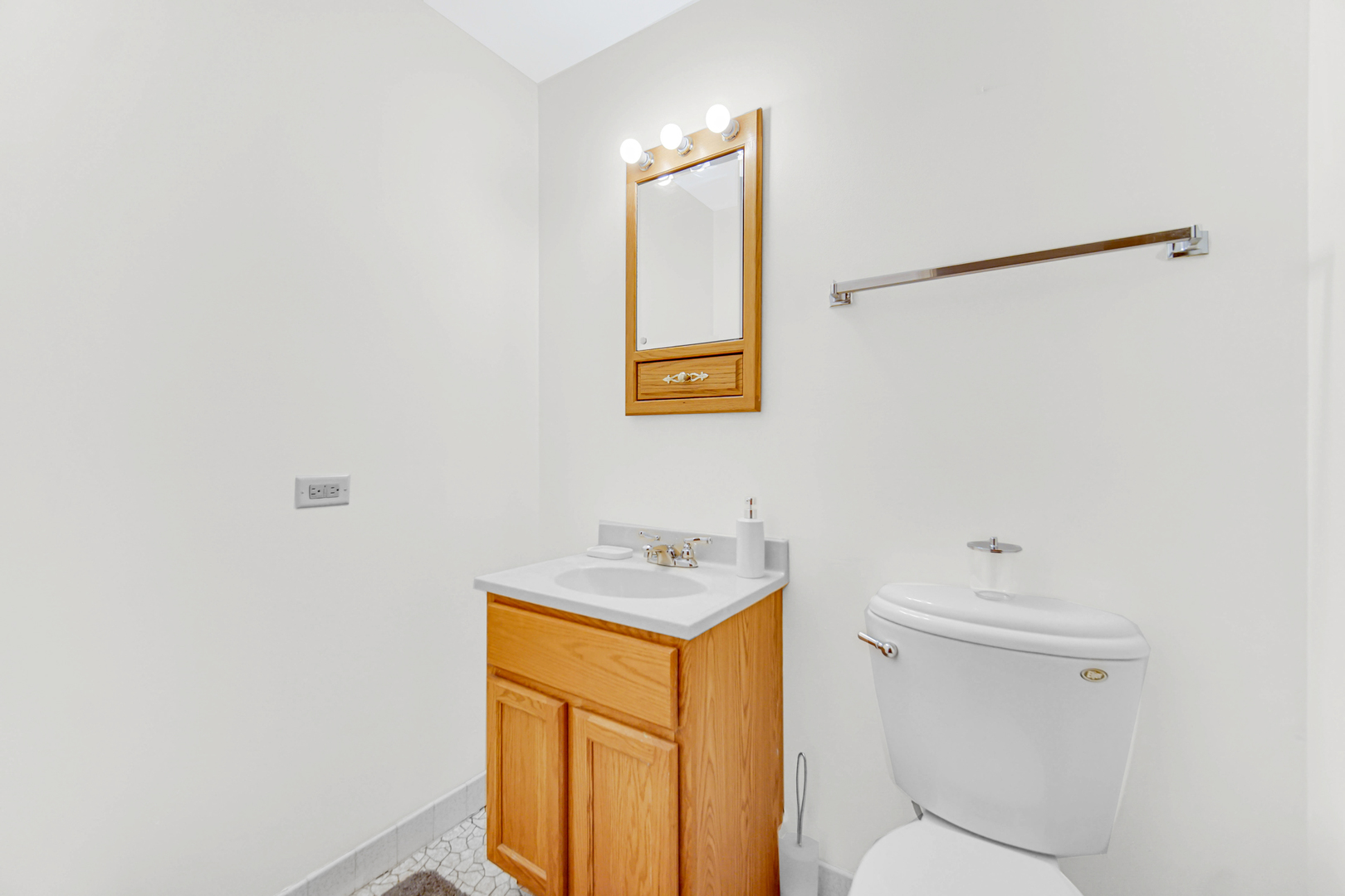 2248 Heather Road Homewood, IL 60430 - Photo 11 of 24 Gallery Image 11