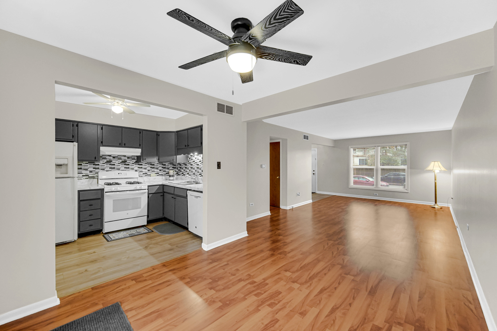 2248 Heather Road Homewood, IL 60430 - Photo 7 of 24 Gallery Image 7
